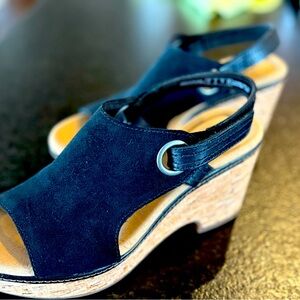 Clark’s Giselle Sea Wedge - Black -Size 8